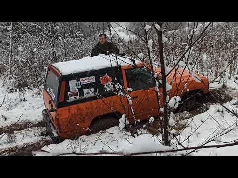 Видео: Audi 100 с3 Quattro по первому снегу.