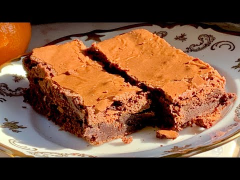 Видео: Брауни - най-добрата рецепта. Хрупкава коричка, нежна влажна сърцевина и мнооого шоколадов вкус