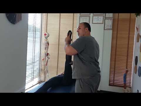 Видео: Теста на Ласег или вдигане на прав крак и защо може да изтръпва или опъва кракът