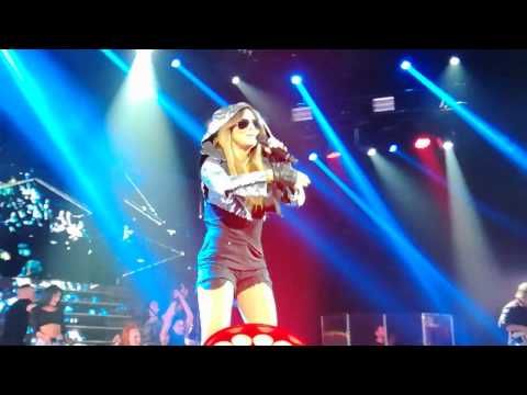 Видео: Ани Лорак - шоу "Каролина" - "С первой улыбки" (г.Челябинск, 2016г.)