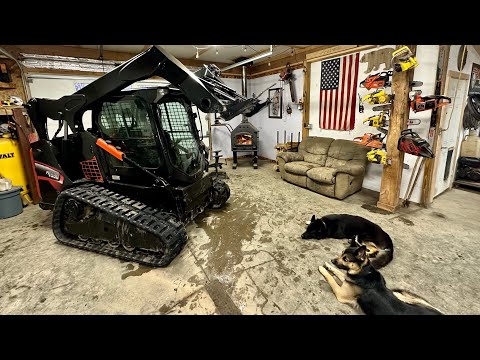 Видео: Покупка мини-погрузчика и устранение его проблем Bobcat T590