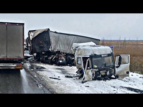 Видео: СНЕГ🥶ГОЛОЛЕД❄️УЖАСНЫЕ АВАРИИ🚨ДАЛЬНОБОЙ🚚