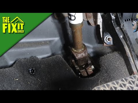 Видео: Глухой звук при повороте руля может быть связан с рулевым валом | The Fixit Shed