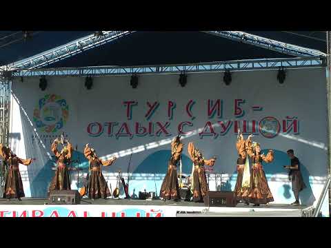 Видео: "Алтын тажуур"(приветственный танец с тажуурами и пиалами) ансамбль "Алтам", рук. Айана Шинжина