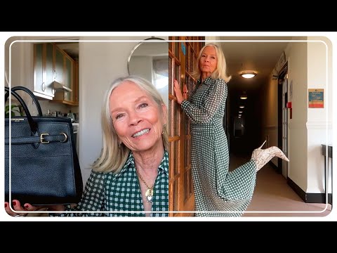 Видео: СУМКИ И ПЛАТЬЯ!! | МОЯ ЛОНДОНСКАЯ ЖИЗНЬ