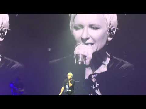 Видео: Диана Арбенина. Ночные снайперы. Санкт-Петербург. 31.03.2022. Ледовый дворец. 11 часть.