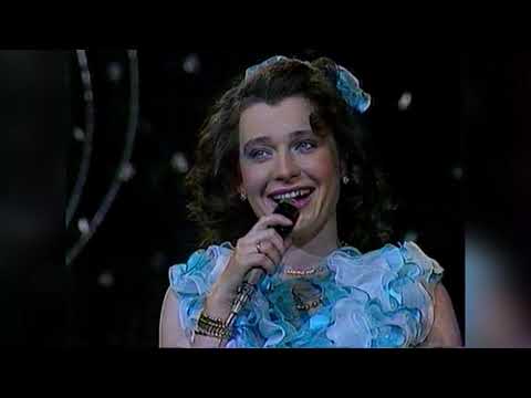 Видео: Алиса Мон - Платок (Песня года 89, 4 промежуточный выпуск)
