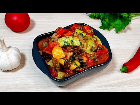 Видео: Соте из баклажанов и кабачков. Рецепт любимый из детства. Соте из овощей, тушеные овощи в сковородке