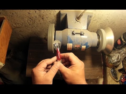 Видео: Как уменьшить заглубление воблера. Обточка лопатки. How to make a wobbler dip deeper.