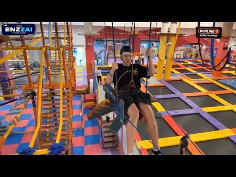 Видео: Enzzai - НА БАТУТАХ с MuHaNjAn, M1xerboy, Dayopponent, Rochersha,  Pullllya! Стрим 11.09.2025