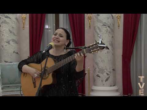 Видео: Юлия Зиганшина. Романс о романсе. Стихи БЕЛЛЫ АХМАДУЛИНОЙ Музыка АНДРЕЯ ПЕТРОВА