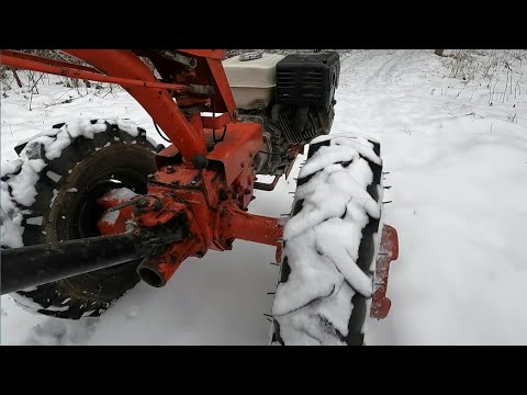 Видео: У коз боевое настроение. Сравниваю езду по снегу на колесах разного диаметра.Мотоблок МТЗ 09Н.