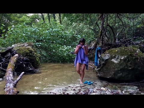 Видео: ДИКАРЯМИ в АБХАЗИЮ. КУПАЮСЬ в ГОРНЫХ РЕКАХ. Часть 2.