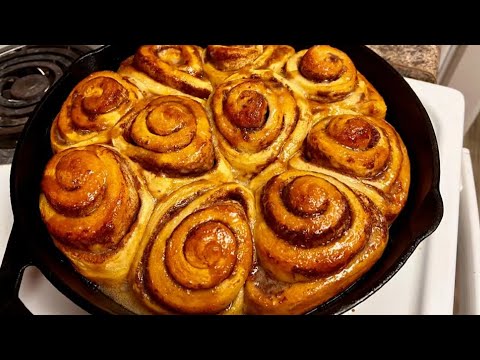 Видео: СЕЗОННІ СМАКОЛИКИ! Готуємо ГАРБУЗОВІ СІНАБОНИ з Валентиною Хамайко