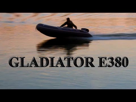 Видео: Обзор лодки GLADIATOR Е380