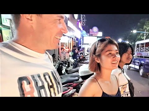 Видео: ДЛЯ ПОЛНОГО СЧАСТЬЯ ПОНАДОБИЛИСЬ ТАПОЧКИ ))) ПАТТАЙЯ.