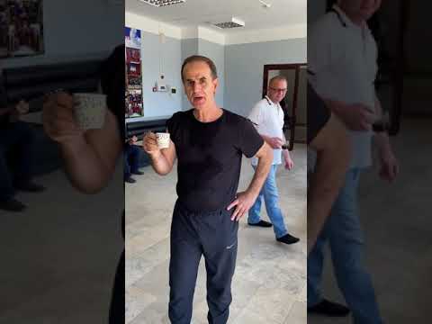 Видео: Один день из жизни нашего человека...