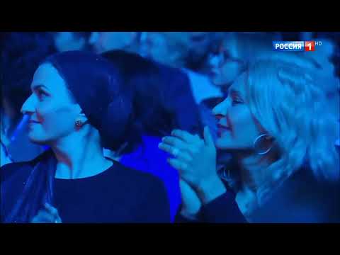 Видео: Олег Газманов — На заре (Песня года 2024)   01.01.2025