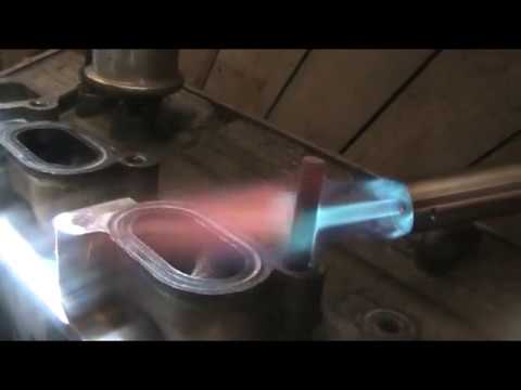 Видео: Как выкрутить закисшую шпильку?