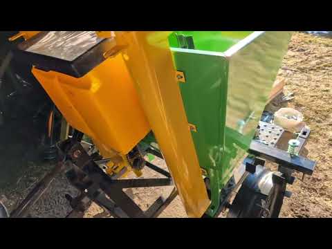 Видео: Купив картоплесаджалку.