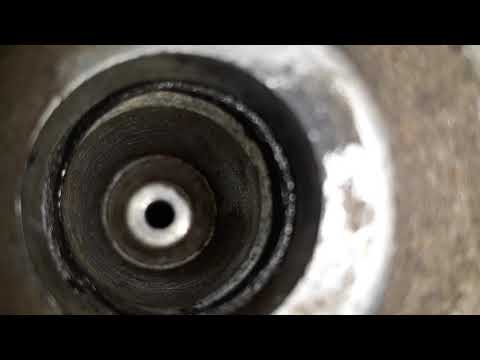 Видео: WV TUAREG 3.2 VR6 2003г.в  тяжолый разгон, двс подтраивает профилактика