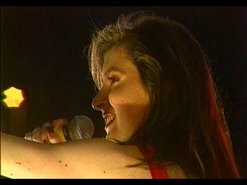 Видео: Анжелика Ютт и Владимир Станкевич (группа "АНЖЕЛИКА") - Планета Любви. Концерт в Минске (1998)
