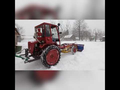Видео: чистим снег отвалом, трактор Т-16