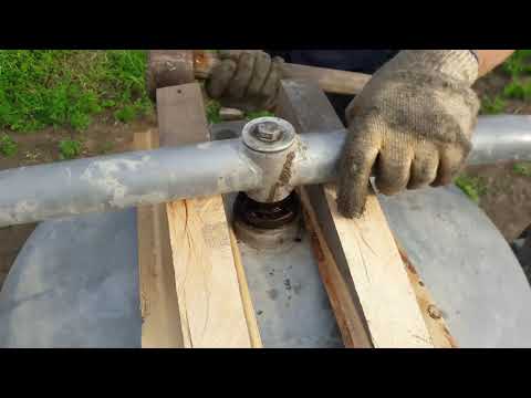 Видео: Как заменить подшипники на бетономешалке и как на плавить зубья на шестерне.