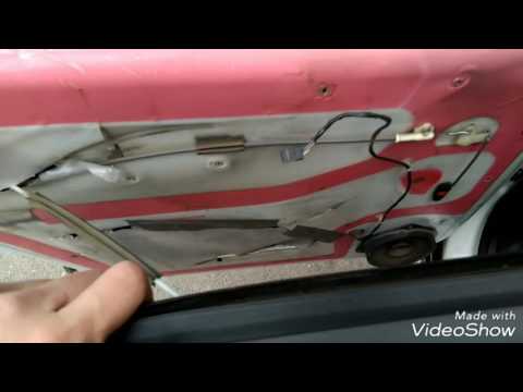 Видео: Как снять дверную карту на Опель зафира, Субару Травик