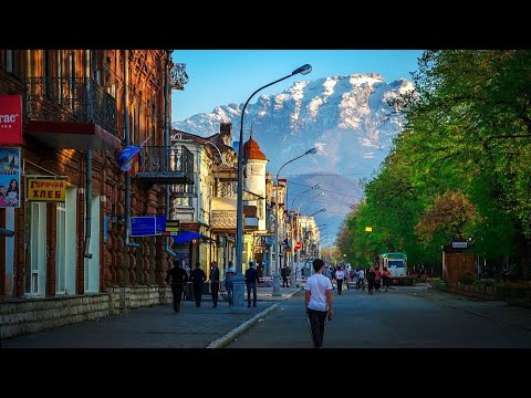 Видео: Владикавказ. СТОИТ СЮДА ЕХАТЬ? Северная Осетия. Как люди живут.