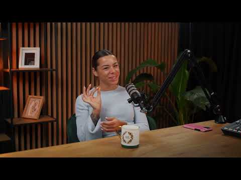 Видео: Вся правда о наращивании волос — Алина Волошина