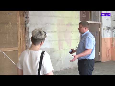 Видео: Зачем рубят деревья возле школы №1?