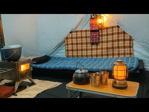 Видео: ПРИШЛИ ХОЛОДА! КУПИЛИ ТЕПЛЫЙ ПОЛ В ПАЛАТКУ! ТОПИМ ПЕЧЬ! НОЧУЕМ В ЛЕСУ!