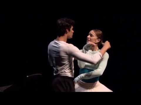 Видео: ЛЕБЕДИНОЕ ОЗЕРО балет в кинотеатрах. «Балетная пантомима». Королевский оперный театр 2017-18