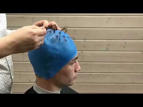 Видео: Мелирование волос.