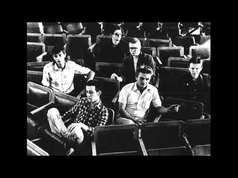 Видео: Апрельский Марш — У этой реки