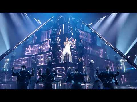 Видео: Дима Билан - 13 Number One Fan + Я твой №1 (Крокус Сити Холл 15.02.2024)