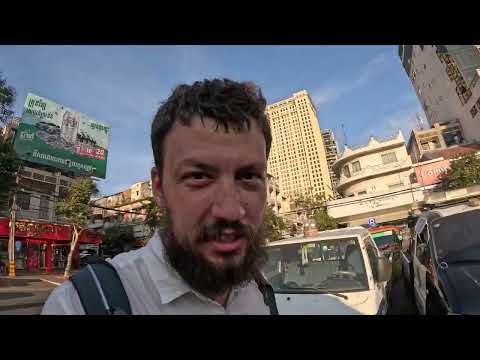 Видео: Камбоджа: Пномпень - дешевые базары, грязь и транспорт в столице, автобус в Ангор-Ват