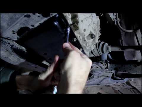 Видео: Замена масла в вариаторе 2часть  Mitsubishi ASX Мицубиси АСХ 1,8 2013 года