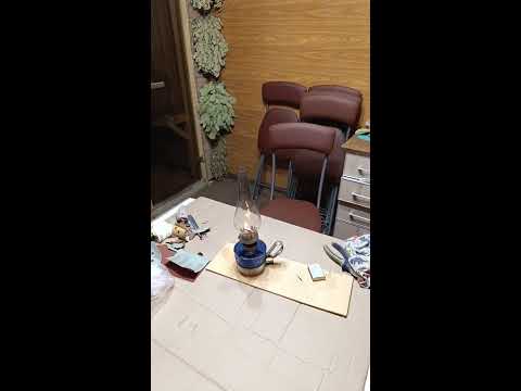 Видео: Восстановление керосиновой лампы часть 3