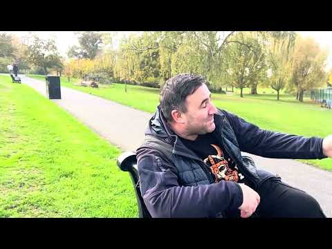 Видео: Лондон. Спрингфилд парк на Клаптоне. Шок-контент!Эмигранты бегают по парку и гоняют крыс! 