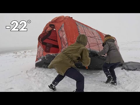 Видео: ГОРЯЧИЙ ПАЛАТОЧНЫЙ ЛАГЕРЬ С ПЕЧЬЮ В СНЕЖНУЮ БУРАНУ || МЫ ЗАСТРЯЛИ В СНЕГЕ