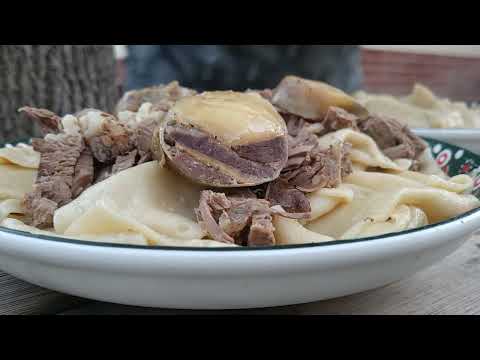 Видео: БЕШБАРМАК. Самый вкусный кыргызский бешбармак в казане на костре. Kyrgyz beshbarmak