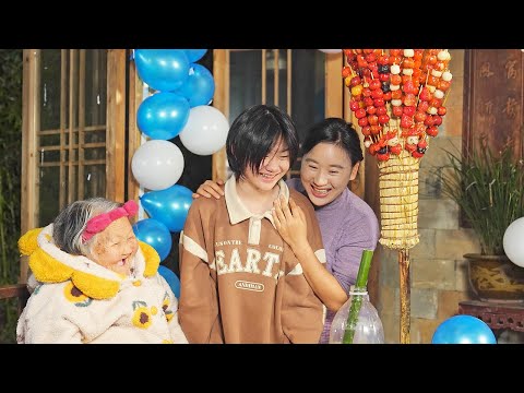 Видео: День рождения Коко | С тех пор, как ты родилась, ты стала почти всей моей радостью и заботой.