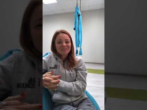 Видео: Йога в гамаках. #airyoga_основы. Практика при остеохондрозе.