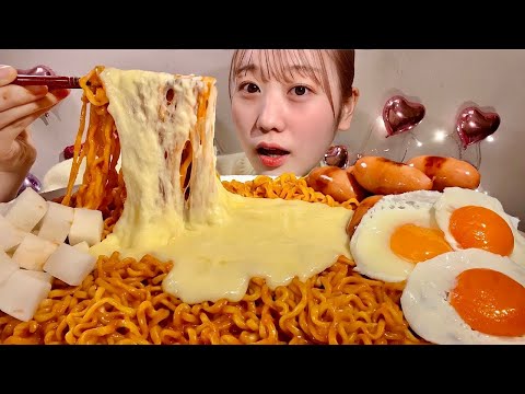 Видео: ASMR Корейская острая лапша с сыром【русские субтитры】【Mukbang/ Eating Sounds】