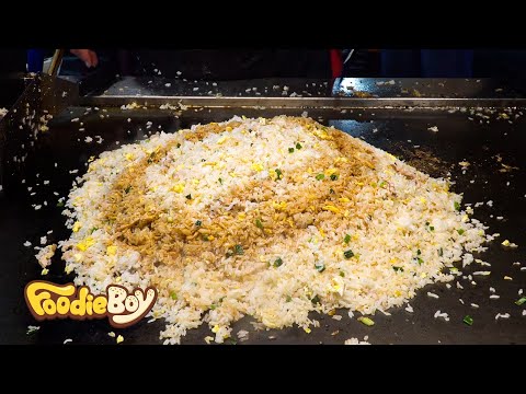 Видео: Жареный рис со свининой - Уличная еда в Тайване