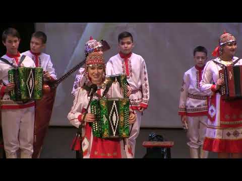 Видео: Хăватлă "Эревет !"-концерт вĕçленни.