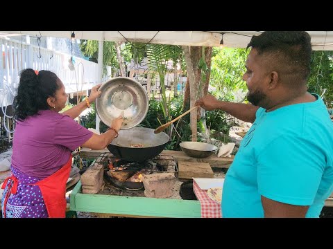 Видео: Ужин на день рождения, рецепт запечённой утки в стиле «Банджай». Учу младшего брата Мозеса одному...