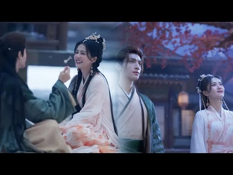 Видео: Золушка и Повелитель демонов мило играют в снежки под фейерверками.